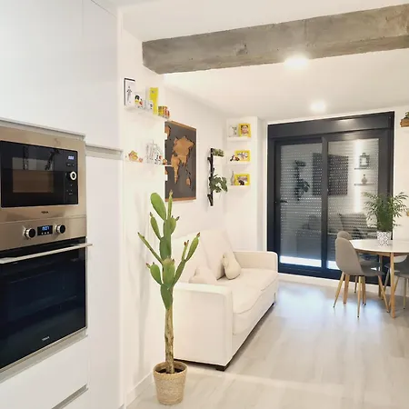Apto Moderno Y Acogedor Con Terraza Y Vistas *