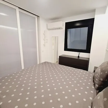 Apto Moderno Y Acogedor Con Terraza Y Vistas Apartment